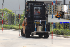 叉车场内道路考试评分表